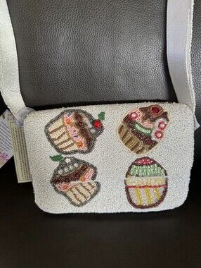 NWT Handcrafted Beaded Bag White Cupcake Shoulder Bag Birthday